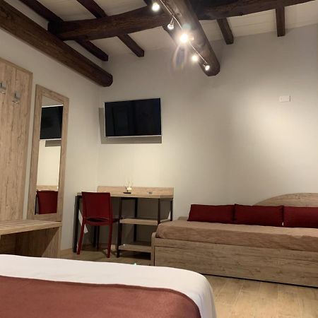 Otto Agriturismo 오토비아노 외부 사진